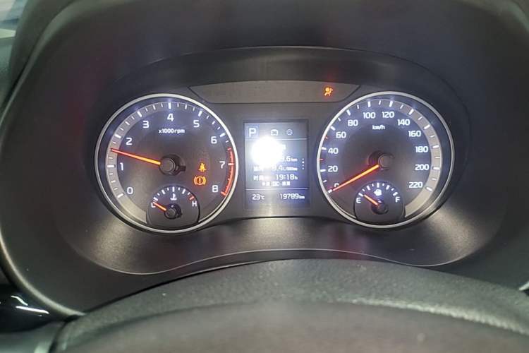Used Kia kx1 Stonic 2019 1.4L Automatic Fun Edition China VI Instrument Cluster