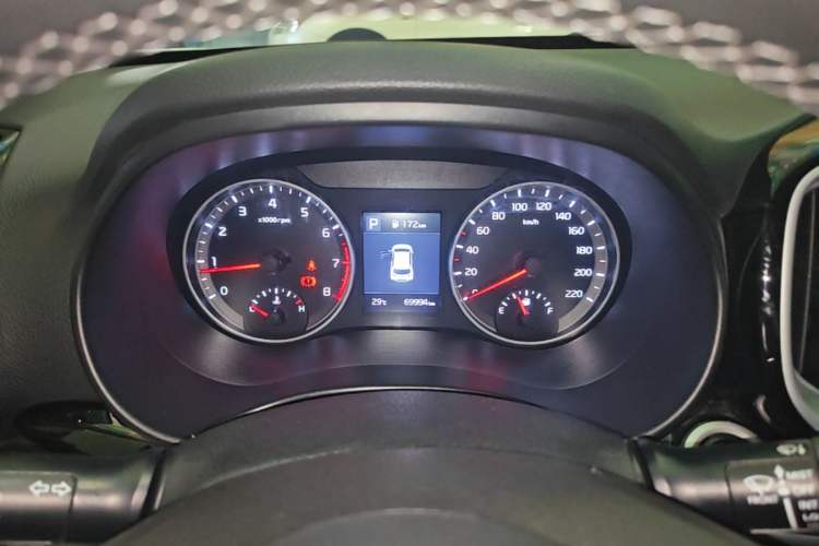 Used Kia kx1 Stonic 2019 1.4L Automatic Sport Edition China VI Instrument Cluster