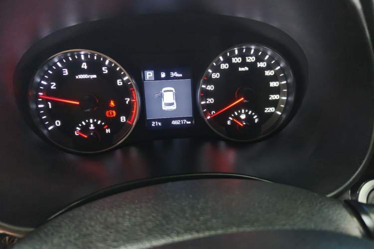Used Kia kx1 Stonic 2019 1.4L Automatic Sport Edition China VI Instrument Cluster