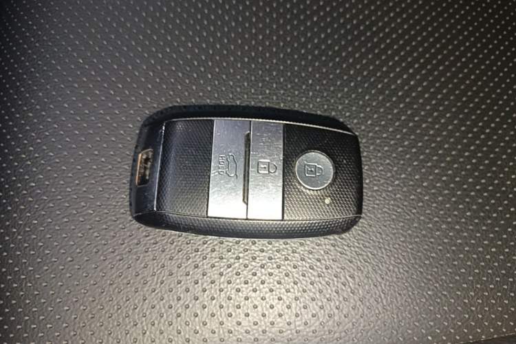 Used Kia kx1 Stonic 2019 1.4L Automatic Fun Edition China VI Interior 1