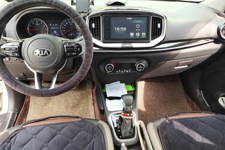 Used Kia kx1 Stonic 2019 1.4L Automatic Sport Edition China VI Interior 2