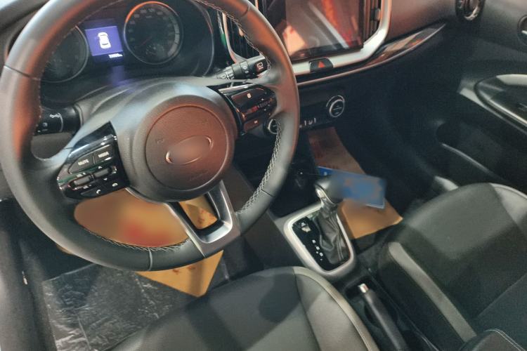 Used Kia kx1 Stonic 2019 1.4L Automatic Sport Edition China VI Interior 2