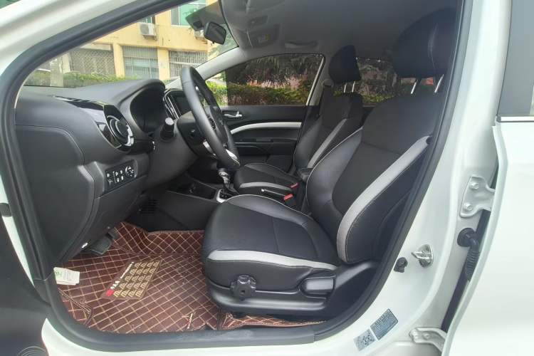 Used Kia kx1 Stonic 2019 1.4L Automatic Fun Edition China VI Interior 2
