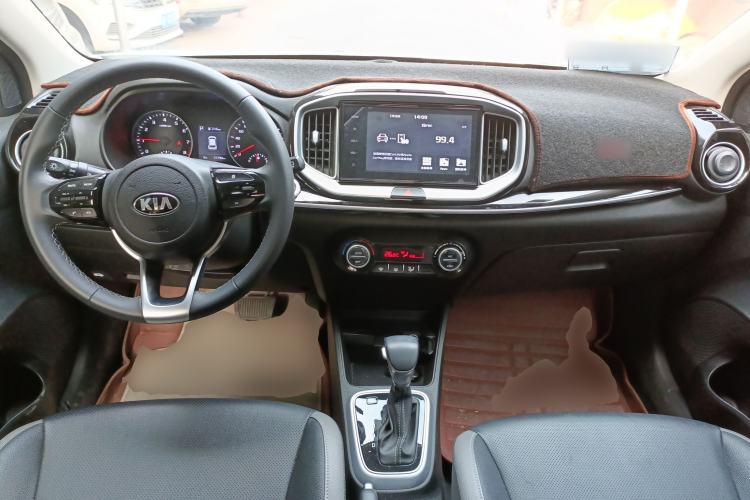 Used Kia kx1 Stonic 2019 1.4L Automatic Fun Edition China VI Interior 2