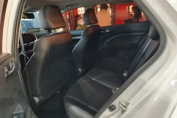 Used Kia kx1 Stonic 2019 1.4L Automatic Sport Edition China VI Interior 3