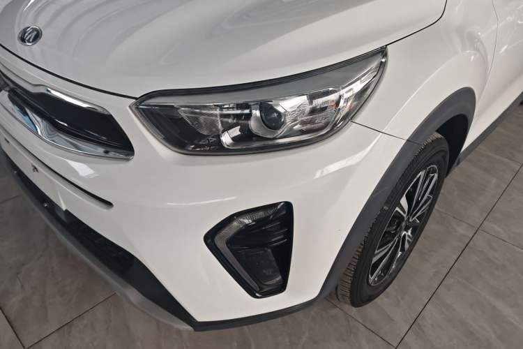 Used Kia kx1 Stonic 2019 1.4L Automatic Sport Edition China VI Left Front Headlight