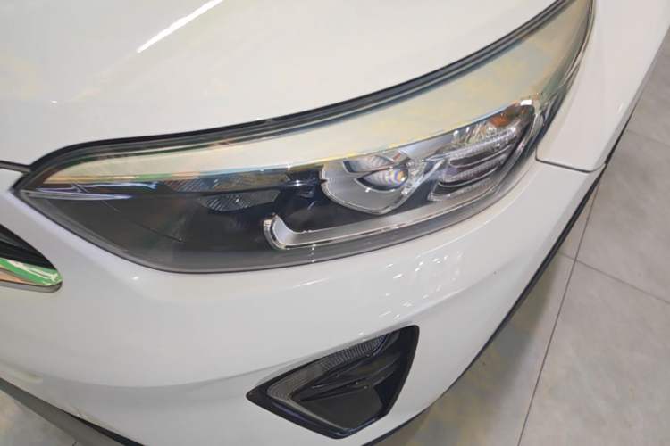 Used Kia kx1 Stonic 2019 1.4L Automatic Sport Edition China VI Left Front Headlight