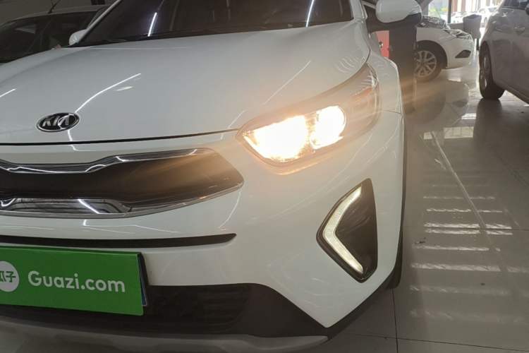 Used Kia kx1 Stonic 2019 1.4L Automatic Fun Edition China VI Left Front Headlight