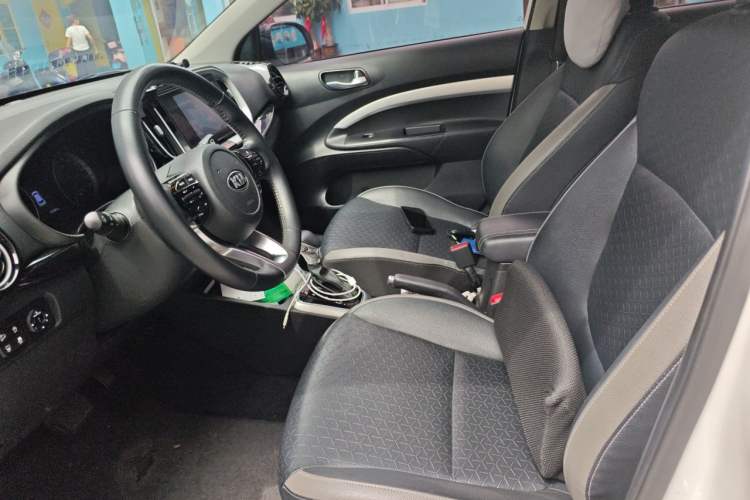 Used Kia kx1 Stonic 2019 1.4L Automatic Fun Edition China V Standard Left Front Seat