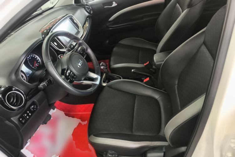 Used Kia kx1 Stonic 2019 1.4L Automatic Sport Edition China VI Left Front Seat