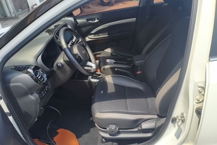 Used Kia kx1 Stonic 2019 1.4L Automatic Sport Edition China VI Left Front Seat