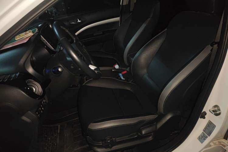 Used Kia kx1 Stonic 2019 1.4L Automatic Fun Edition China VI Left Front Seat
