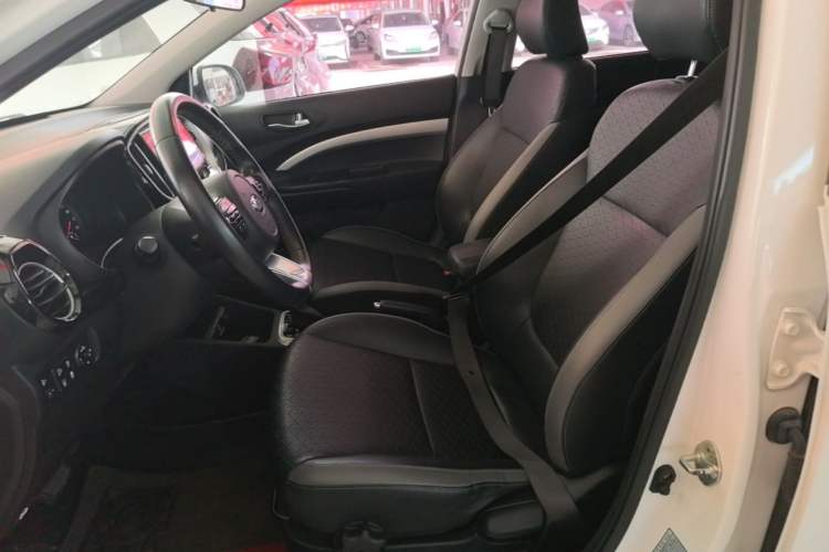 Used Kia kx1 Stonic 2019 1.4L Automatic Fun Edition China VI Left Front Seat