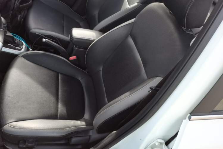 Used Kia kx1 Stonic 2019 1.4L Automatic Fun Edition China VI Left Front Seat