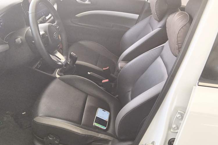 Used Kia kx1 Stonic 2019 1.4L Manual Fun Edition China VI Standard Left Front Seat