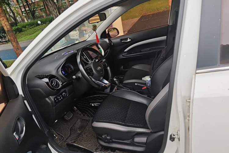 Used Kia kx1 Stonic 2019 1.4L Automatic Fun Edition China V Standard Left Front Seat