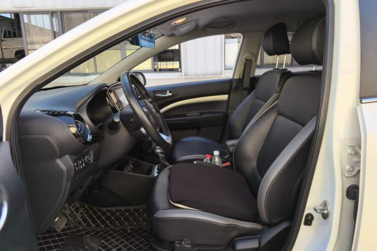 Used Kia kx1 Stonic 2019 1.4L Automatic Fun Edition China VI Left Front Seat