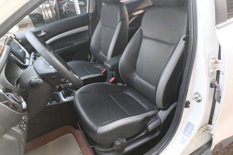 Used Kia kx1 Stonic 2019 1.4L Automatic Fun Edition China VI Left Front Seat