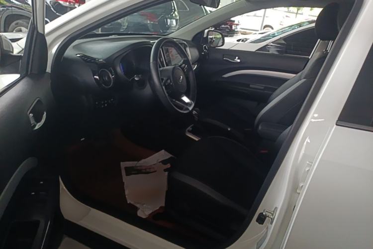 Used Kia kx1 Stonic 2019 1.4L Automatic Sport Edition China VI Left Front Seat