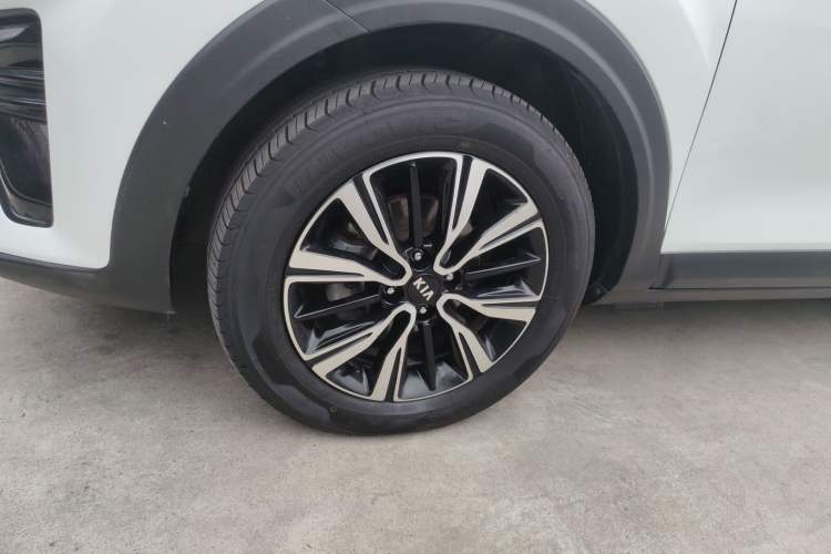 Used Kia kx1 Stonic 2019 1.4L Automatic Sport Edition China VI Left Front Wheel Hub