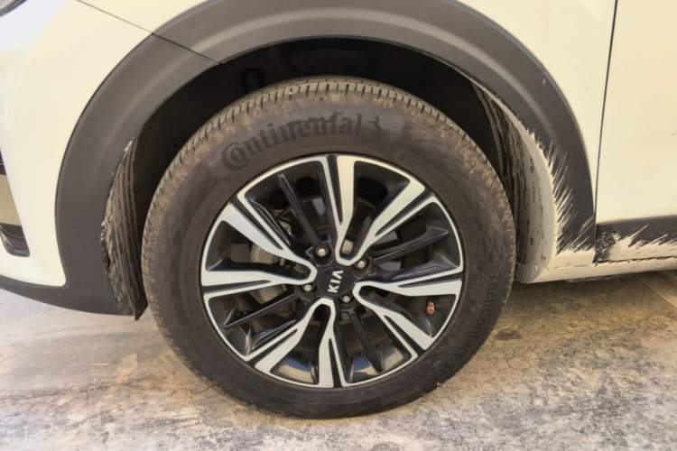 Used Kia kx1 Stonic 2019 1.4L Automatic Fun Edition China VI Left Front Wheel Hub