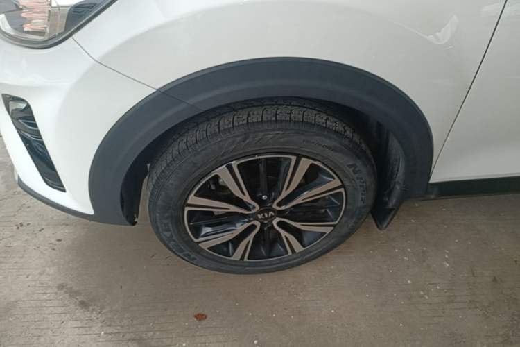 Used Kia kx1 Stonic 2019 1.4L Automatic Sport Edition China VI Left Front Wheel Hub