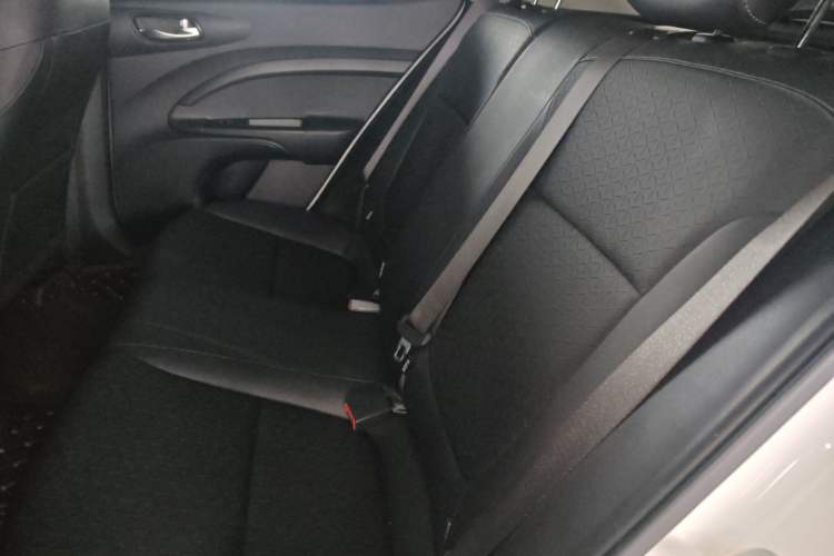 Used Kia kx1 Stonic 2019 1.4L Automatic Sport Edition China VI Left Rear Seat