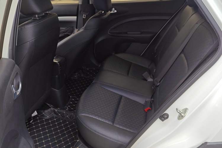 Used Kia kx1 Stonic 2019 1.4L Automatic Fun Edition China V Standard Left Rear Seat
