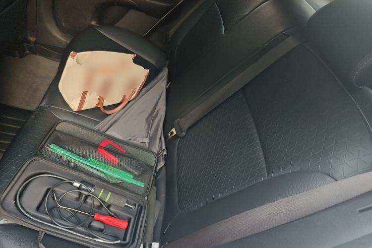 Used Kia kx1 Stonic 2019 1.4L Automatic Fun Edition China VI Left Rear Seat
