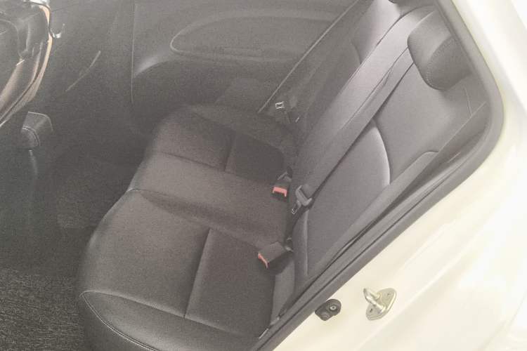 Used Kia kx1 Stonic 2019 1.4L Manual Fun Edition China VI Standard Left Rear Seat