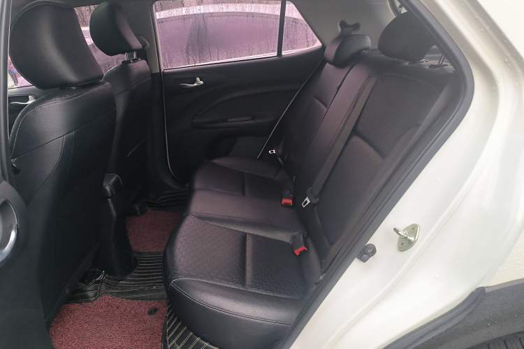Used Kia kx1 Stonic 2019 1.4L Automatic Fun Edition China V Standard Left Rear Seat