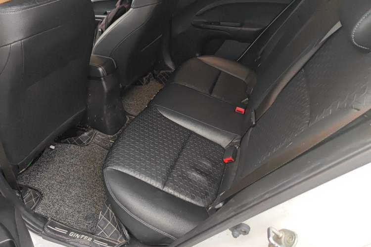 Used Kia kx1 Stonic 2019 1.4L Automatic Fun Edition China V Standard Left Rear Seat