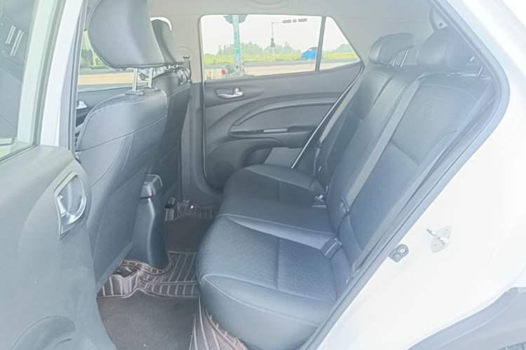 Used Kia kx1 Stonic 2019 1.4L Automatic Sport Edition China VI Left Rear Seat