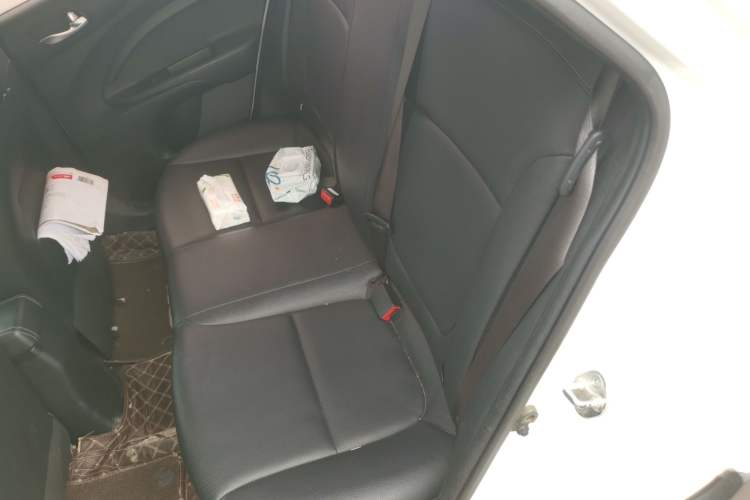 Used Kia kx1 Stonic 2019 1.4L Automatic Fun Edition China VI Left Rear Seat