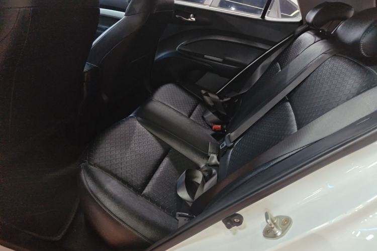 Used Kia kx1 Stonic 2019 1.4L Automatic Sport Edition China VI Left Rear Seat