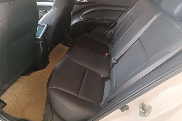 Used Kia kx1 Stonic 2019 1.4L Automatic Sport Edition China VI Left Rear Seat