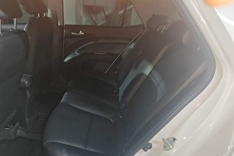 Used Kia kx1 Stonic 2019 1.4L Manual Fun Edition China VI Standard Left Rear Seat