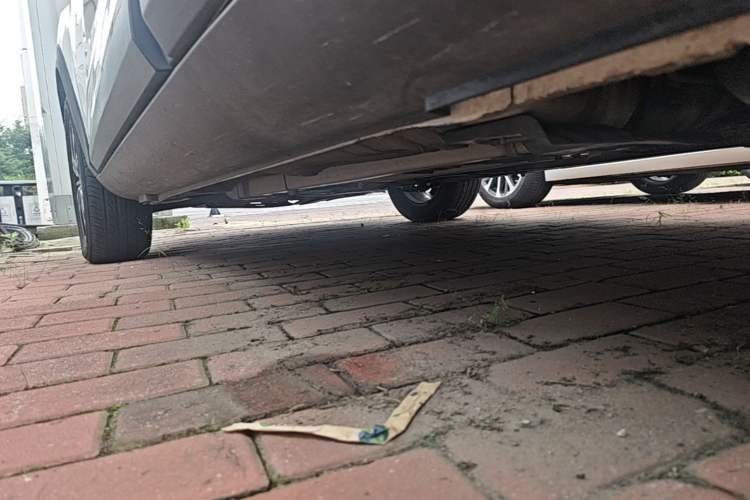 Used Kia kx1 Stonic 2019 1.4L Automatic Sport Edition China VI Left Side Sill