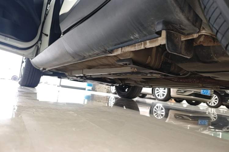 Used Kia kx1 Stonic 2019 1.4L Automatic Fun Edition China VI Left Side Sill