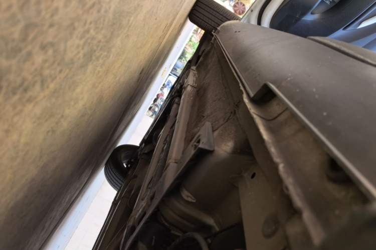Used Kia kx1 Stonic 2019 1.4L Automatic Fun Edition China VI Left Side Sill