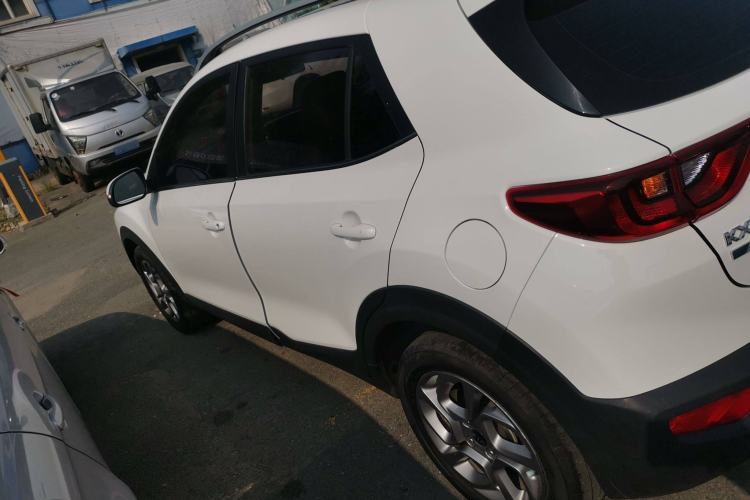 Used Kia kx1 Stonic 2019 1.4L Manual Fun Edition China VI Standard Left Side