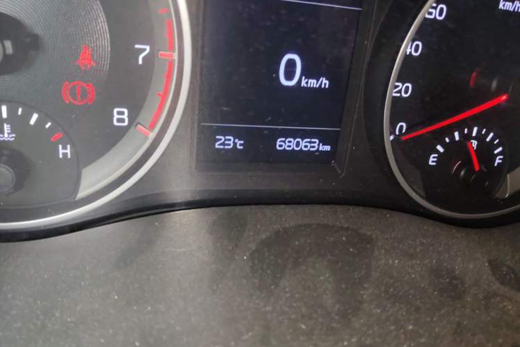 Used Kia kx1 Stonic 2019 1.4L Automatic Fun Edition China V Standard Odometer Close Up