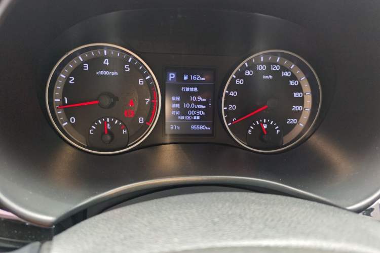 Used Kia kx1 Stonic 2019 1.4L Automatic Fun Edition China V Standard Odometer Close Up