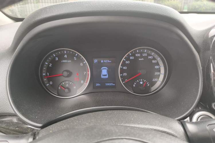 Used Kia kx1 Stonic 2019 1.4L Automatic Fun Edition China VI Odometer Close Up