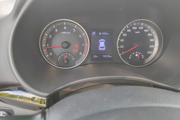 Used Kia kx1 Stonic 2019 1.4L Automatic Fun Edition China VI Odometer Close Up