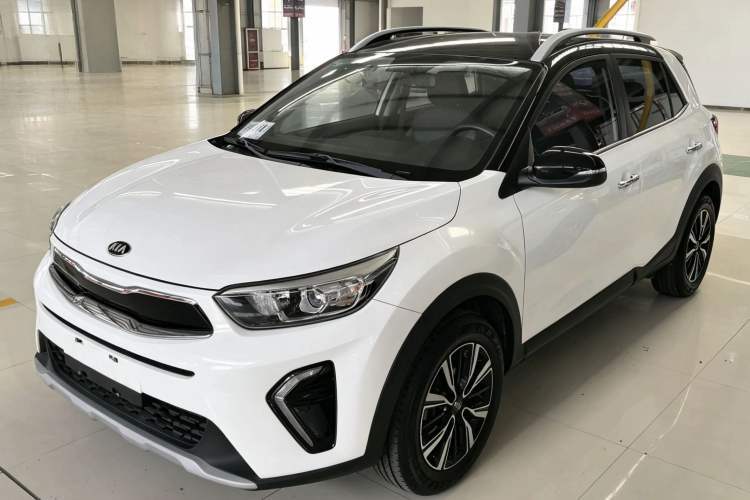 Kia kx1 Stonic 2019 1.4L Automatic Sport Edition China VI usata Guazi used car, China used car export, Used car for sale, Used cars, Cheapest cars for sale