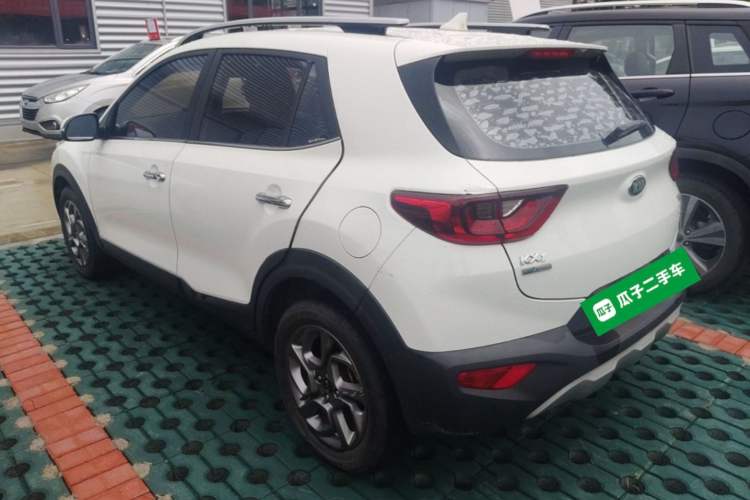 Used Kia kx1 Stonic 2019 1.4L Automatic Sport Edition China VI Rear Left 45 Deg
