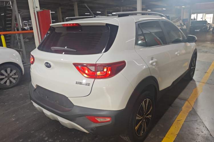 Used Kia kx1 Stonic 2019 1.4L Manual Fun Edition China VI Standard Rear Right 45 Deg