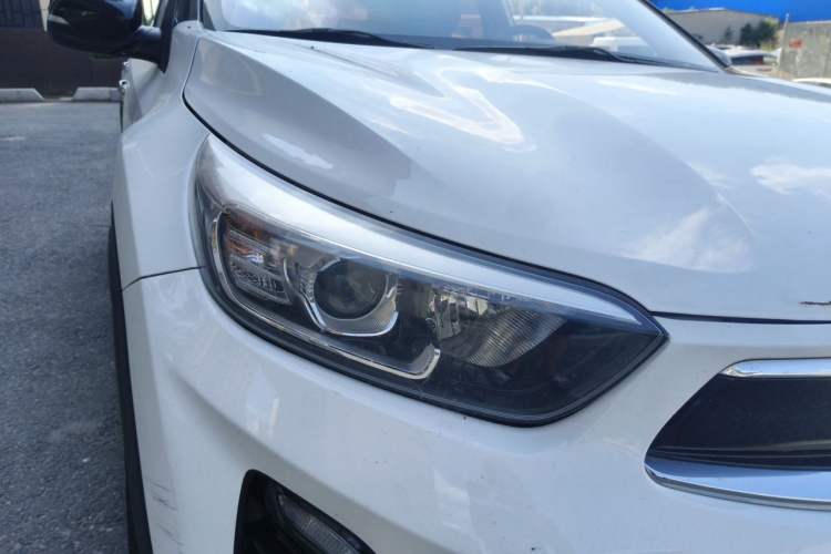 Used Kia kx1 Stonic 2019 1.4L Automatic Fun Edition China VI Right Front Headlight