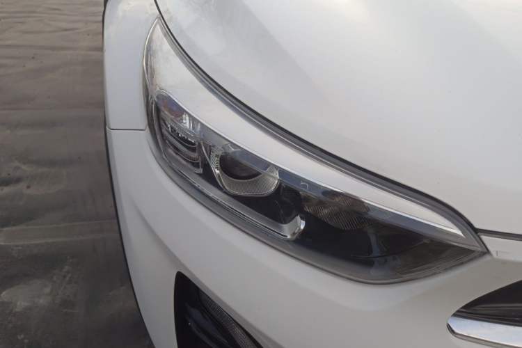 Used Kia kx1 Stonic 2019 1.4L Automatic Fun Edition China V Standard Right Front Headlight